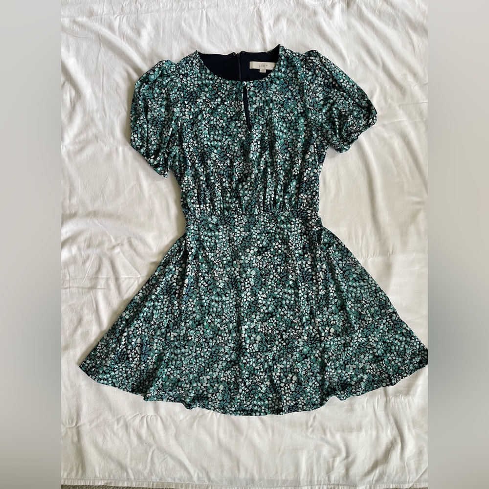 Ann Taylor LOFT Floral Short Sleeve Keyhole Summer Dress Size 8P